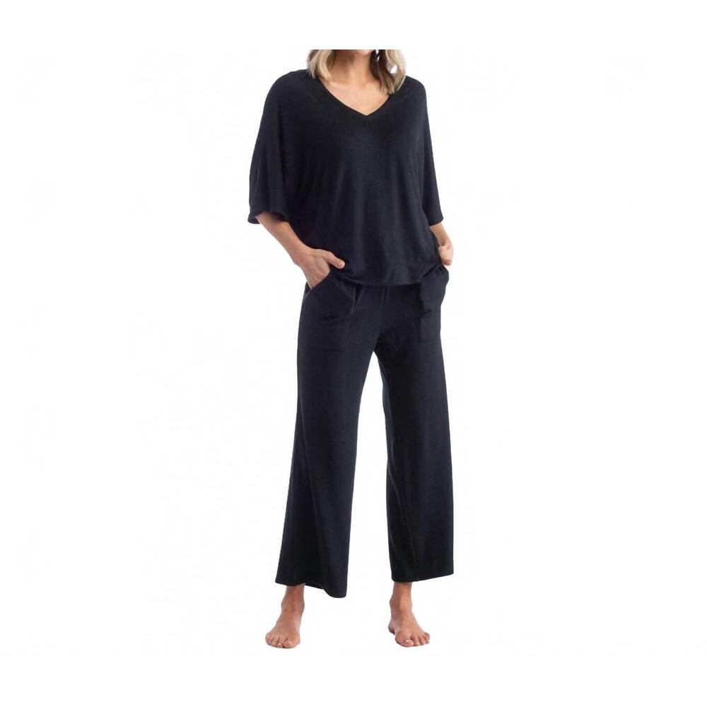 NEW SAGE & CLARE dream relaxed v-neck with capri lounge set in black